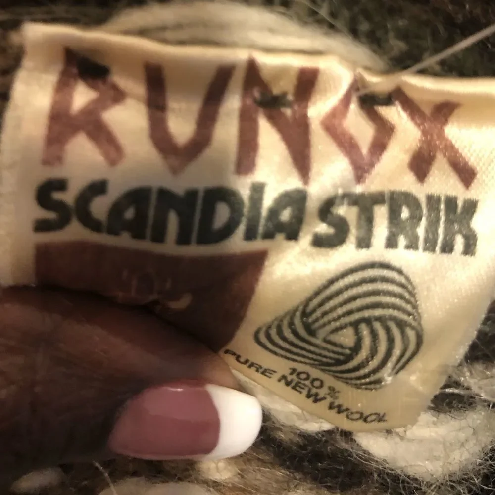 Runox Scandia Strik Pure Wool hooded long sleeve sweater - Picture 12 of 14